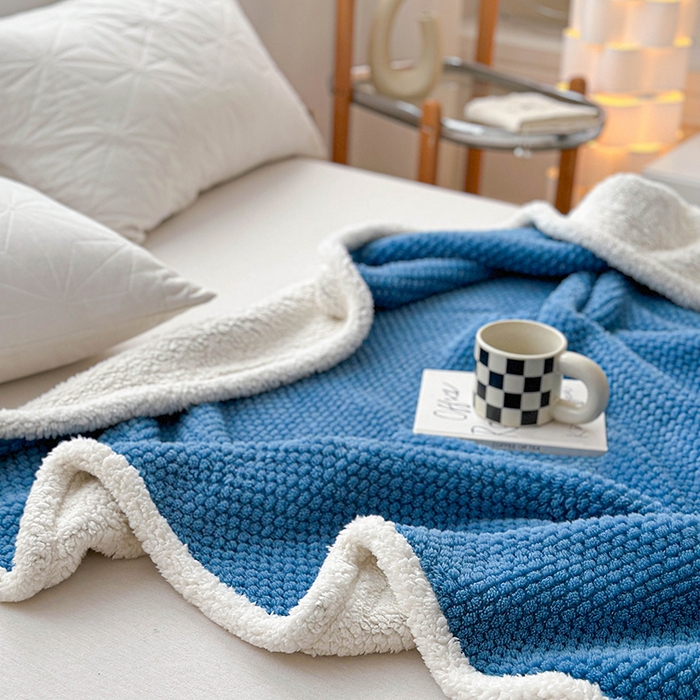 91家纺网 家纺一手货源 找家纺 梵希良品家纺 2025新款玫瑰绒毛毯珊瑚绒小毯子办公室午睡毯床上用盖毯沙发毯毯子 海峡蓝