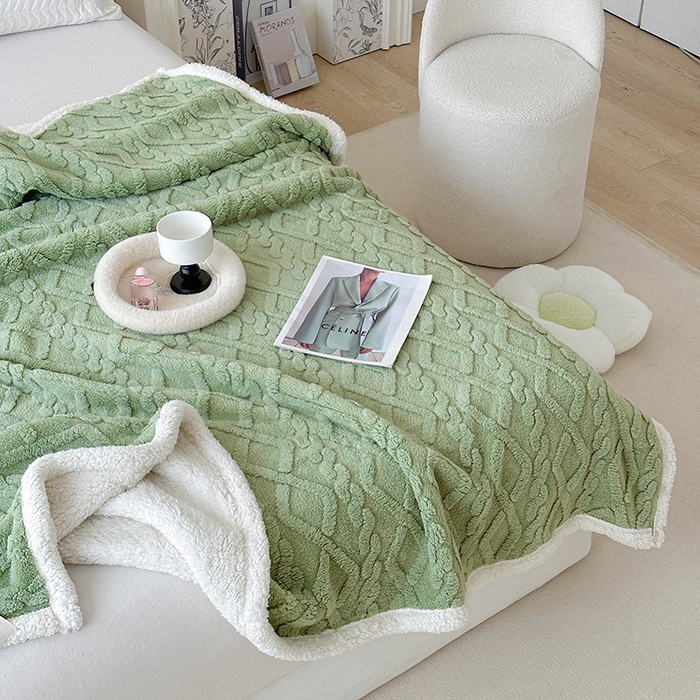 91家纺网 家纺一手货源 找家纺 梵希良品家纺 2025新款新款塔芙绒羊羔绒双层毯子加厚盖毯办公室午休沙发毯毯子 绿茶色