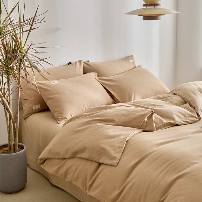 91家纺网 家纺一手货源 找家纺 贝尔 2025新款双拼全棉纯色素色色织磨毛加厚四件套 奶咖-燕麦