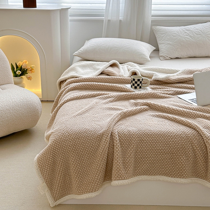 91家纺网 家纺一手货源 找家纺 梵希良品家纺 2025新款玫瑰绒毛毯珊瑚绒小毯子办公室午睡毯床上用盖毯沙发毯毯子 奶咖