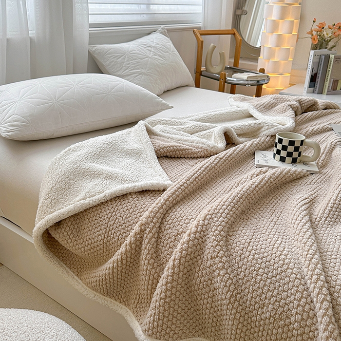 91家纺网 家纺一手货源 找家纺 梵希良品家纺 2025新款玫瑰绒毛毯珊瑚绒小毯子办公室午睡毯床上用盖毯沙发毯毯子 奶咖