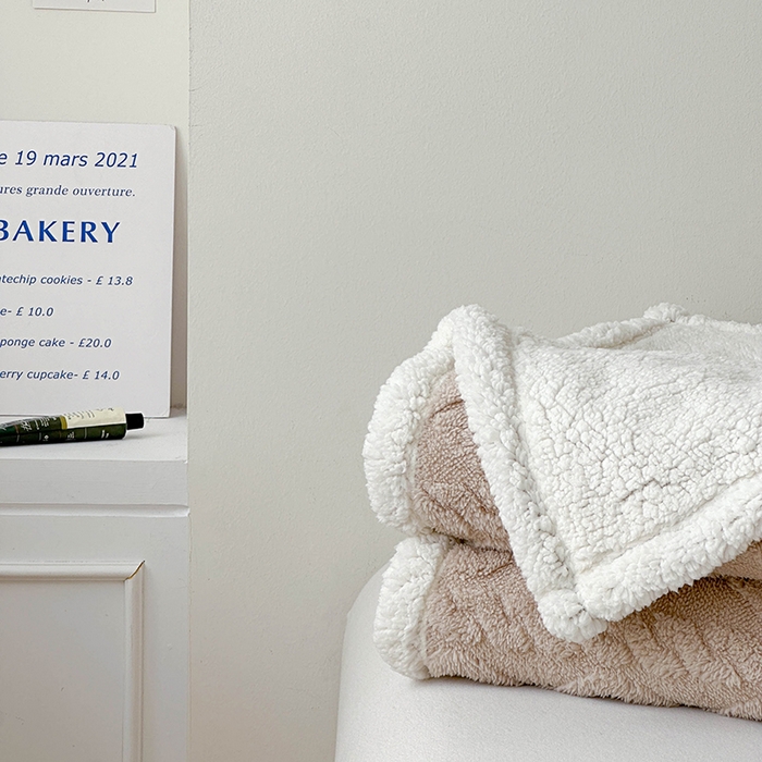 91家纺网 家纺一手货源 找家纺 梵希良品家纺 2025新款新款塔芙绒羊羔绒双层毯子加厚盖毯办公室午休沙发毯毯子 奶咖