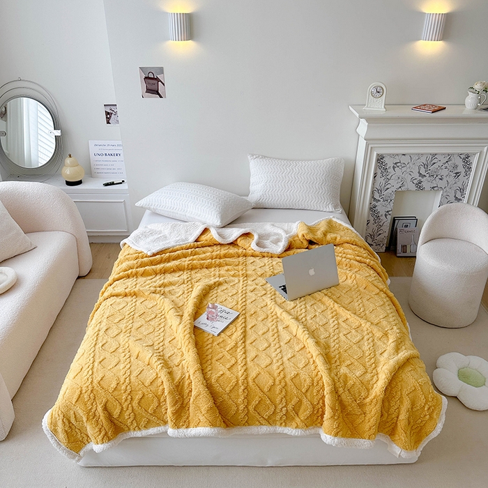 91家纺网 家纺一手货源 找家纺 梵希良品家纺 2025新款新款塔芙绒羊羔绒双层毯子加厚盖毯办公室午休沙发毯毯子 柠檬黄