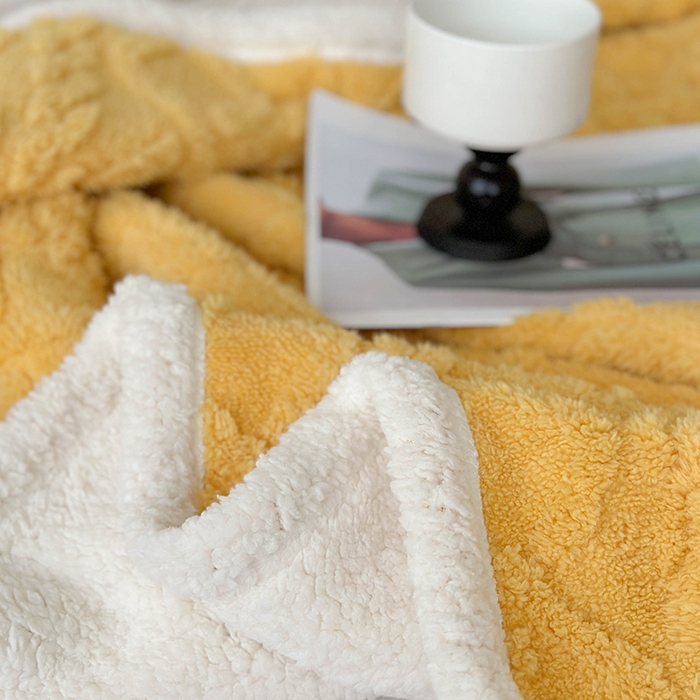 91家纺网 家纺一手货源 找家纺 梵希良品家纺 2025新款新款塔芙绒羊羔绒双层毯子加厚盖毯办公室午休沙发毯毯子 柠檬黄
