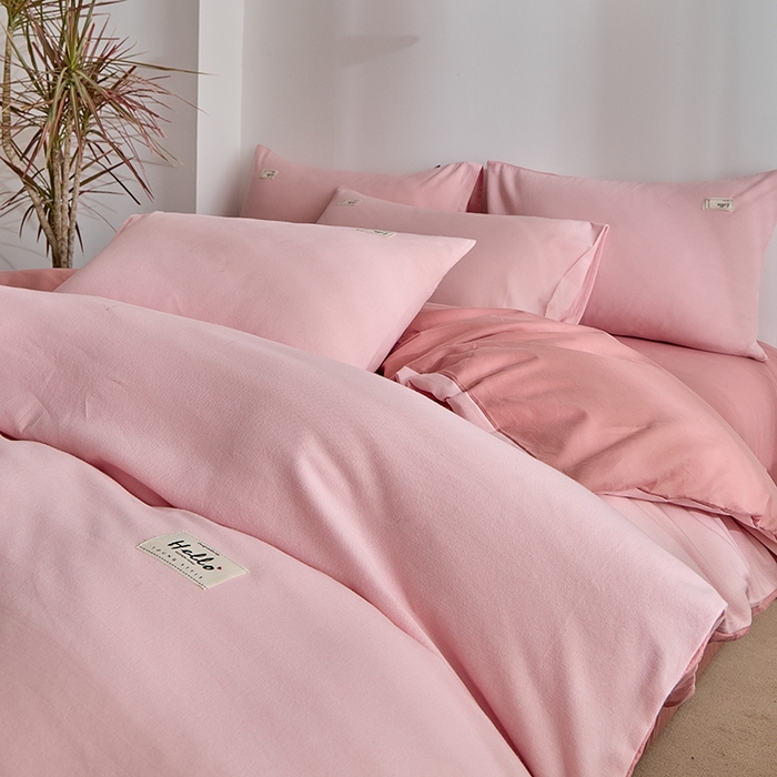 91家纺网 家纺一手货源 找家纺 贝尔 2025新款双拼全棉纯色素色色织磨毛加厚四件套 雾粉-豆沙