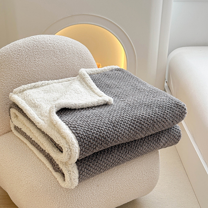 91家纺网 家纺一手货源 找家纺 梵希良品家纺 2025新款玫瑰绒毛毯珊瑚绒小毯子办公室午睡毯床上用盖毯沙发毯毯子 气质灰