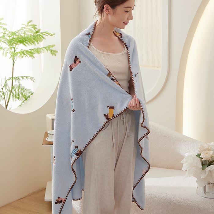 91家纺网 家纺一手货源 找家纺 （总）楼兰公主 2025秋冬新款云朵绒披肩毯毛毯毯子多功能盖毯