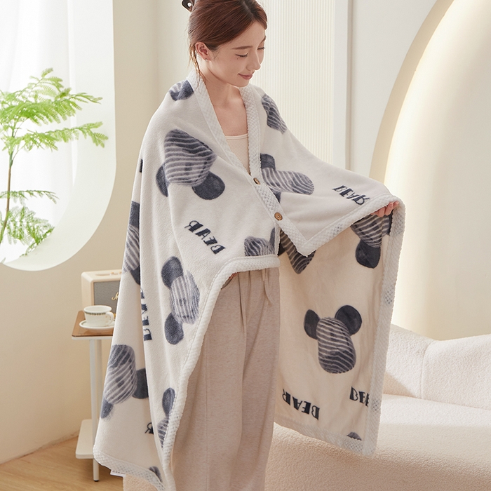 91家纺网 家纺一手货源 找家纺 （总）楼兰公主 2025秋冬新款潮牌披肩毯毛毯毯子多功能盖毯