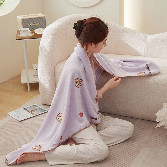 91家纺网 家纺一手货源 找家纺 楼兰公主 2025秋冬新款云朵绒披肩毯毛毯毯子多功能盖毯 布拉拉