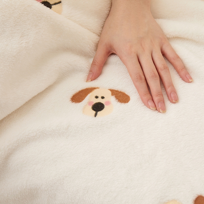 91家纺网 家纺一手货源 找家纺 楼兰公主 2025秋冬新款云朵绒披肩毯毛毯毯子多功能盖毯 大耳狗