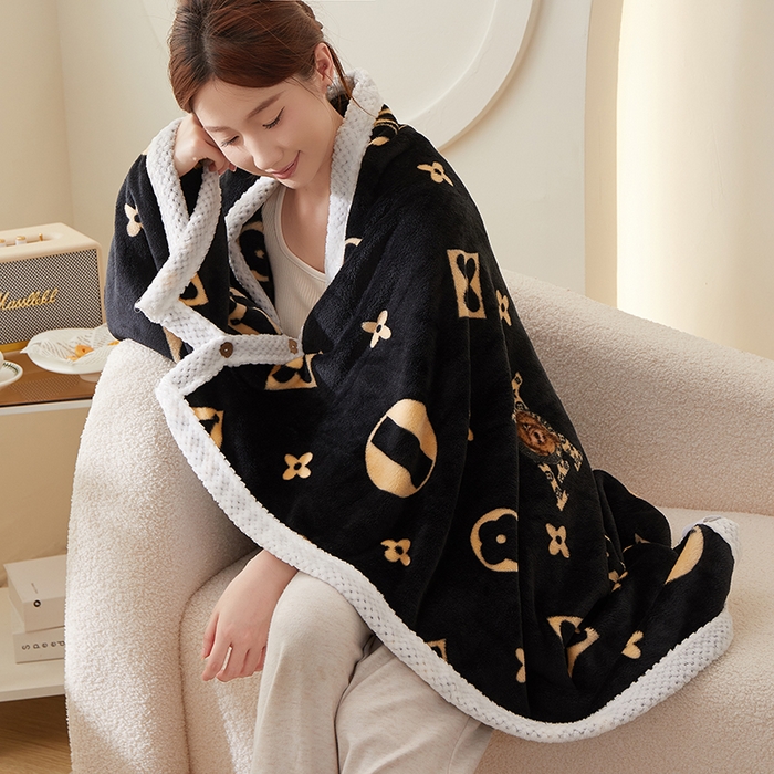 91家纺网 家纺一手货源 找家纺 楼兰公主 2025秋冬新款潮牌披肩毯毛毯毯子多功能盖毯 L熊