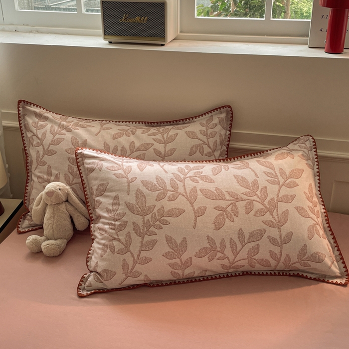 91家纺网 家纺一手货源 找家纺 如一 2025新款加厚全棉磨毛三角针四件套 叶语-粉