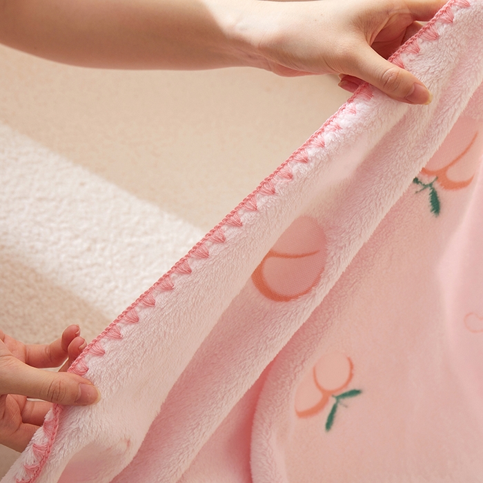 91家纺网 家纺一手货源 找家纺 楼兰公主 2025秋冬新款云朵绒披肩毯毛毯毯子多功能盖毯 蜜桃粉