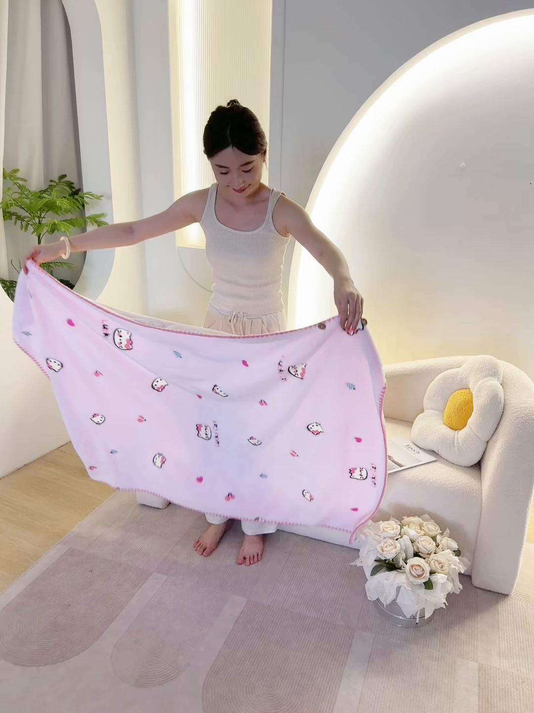 91家纺网 家纺一手货源 找家纺 楼兰公主 2025秋冬新款云朵绒披肩毯毛毯毯子多功能盖毯 蜜桃粉