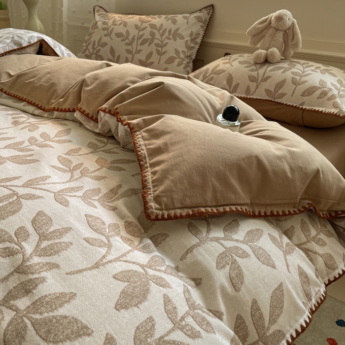 91家纺网 家纺一手货源 找家纺 如一 2025新款加厚全棉磨毛三角针四件套 叶语-咖