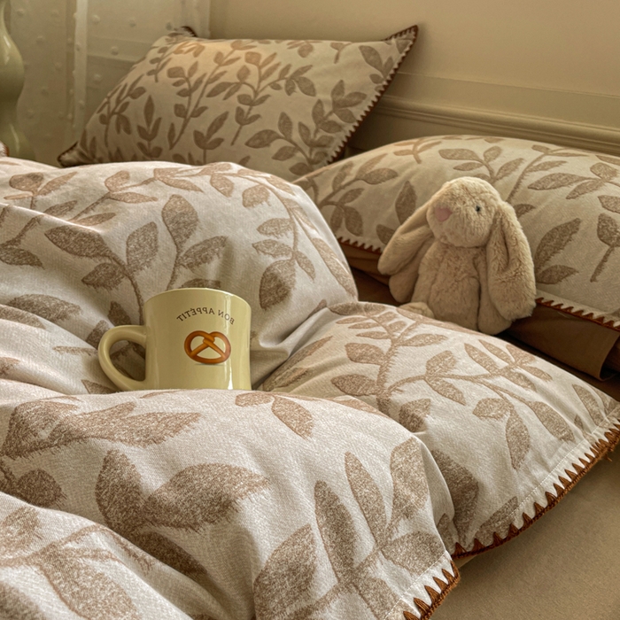 91家纺网 家纺一手货源 找家纺 如一 2025新款加厚全棉磨毛三角针四件套 叶语-咖