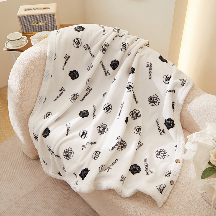 91家纺网 家纺一手货源 找家纺 楼兰公主 2025秋冬新款潮牌披肩毯毛毯毯子多功能盖毯 小香