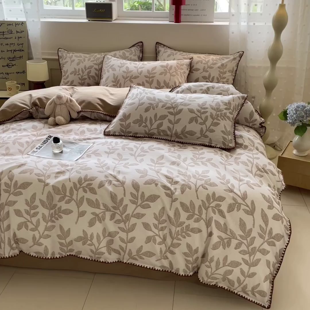 91家纺网 家纺一手货源 找家纺 如一 2025新款加厚全棉磨毛三角针四件套 叶语-咖