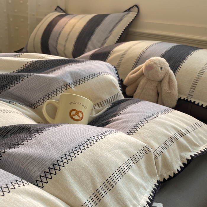 91家纺网 家纺一手货源 找家纺 如一 2025新款加厚全棉磨毛三角针四件套 韵律-灰