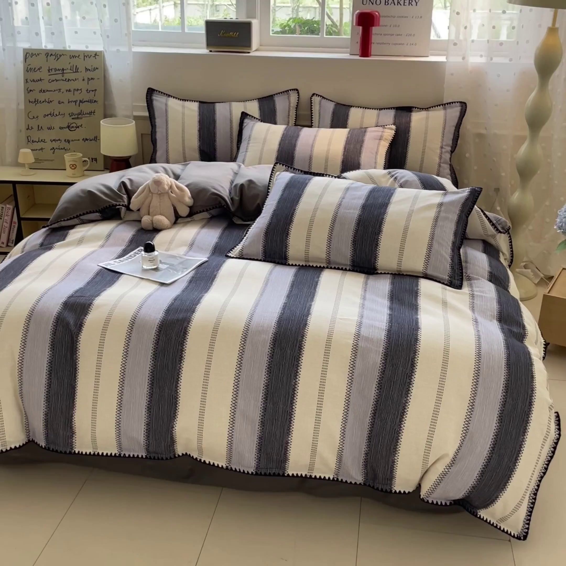 91家纺网 家纺一手货源 找家纺 如一 2025新款加厚全棉磨毛三角针四件套 韵律-灰