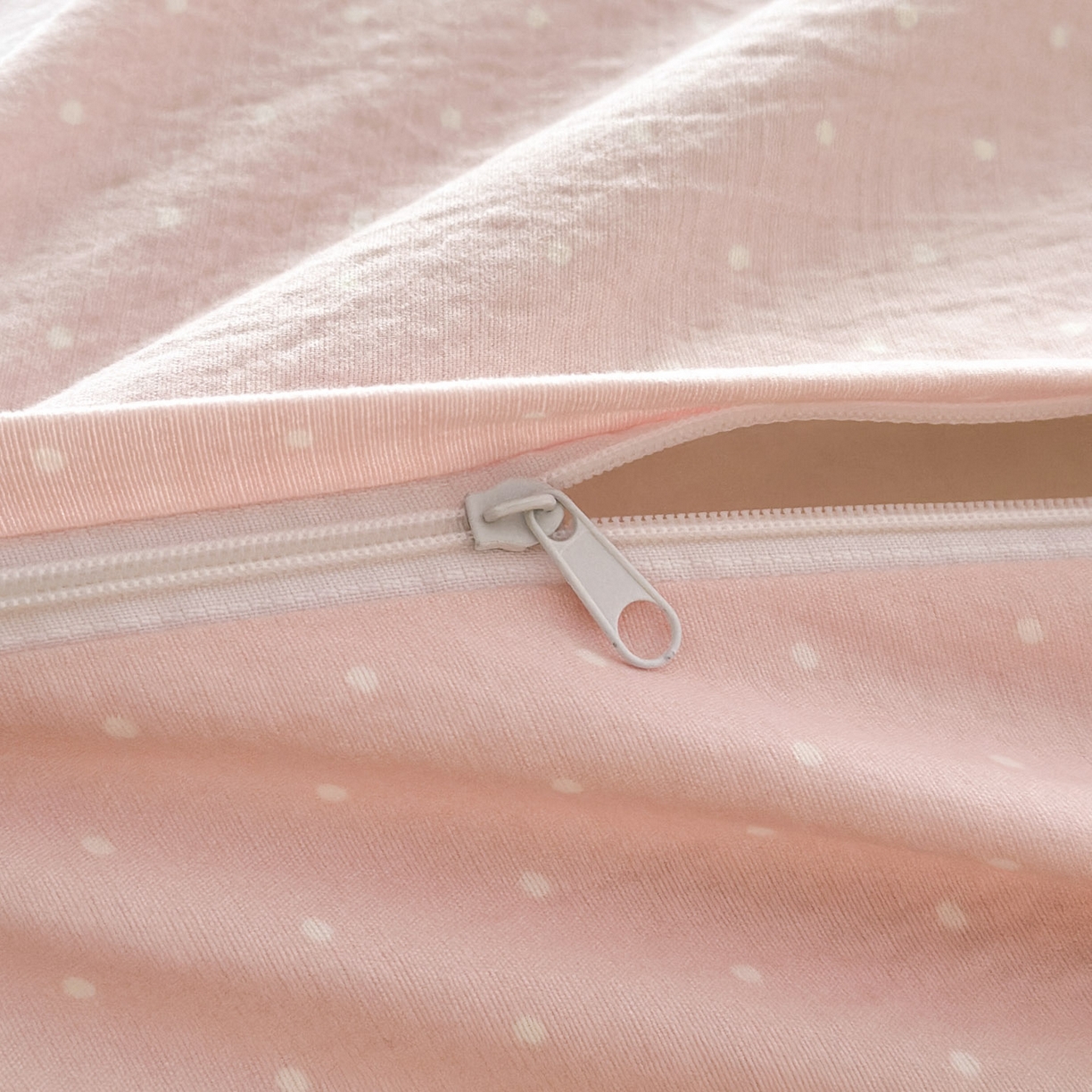 91家纺网 家纺一手货源 找家纺 遇见家居生活馆 2025新款亚麻双层纱四件套-叶知秋（小号108 标准128，加大138） 叶知秋-粉