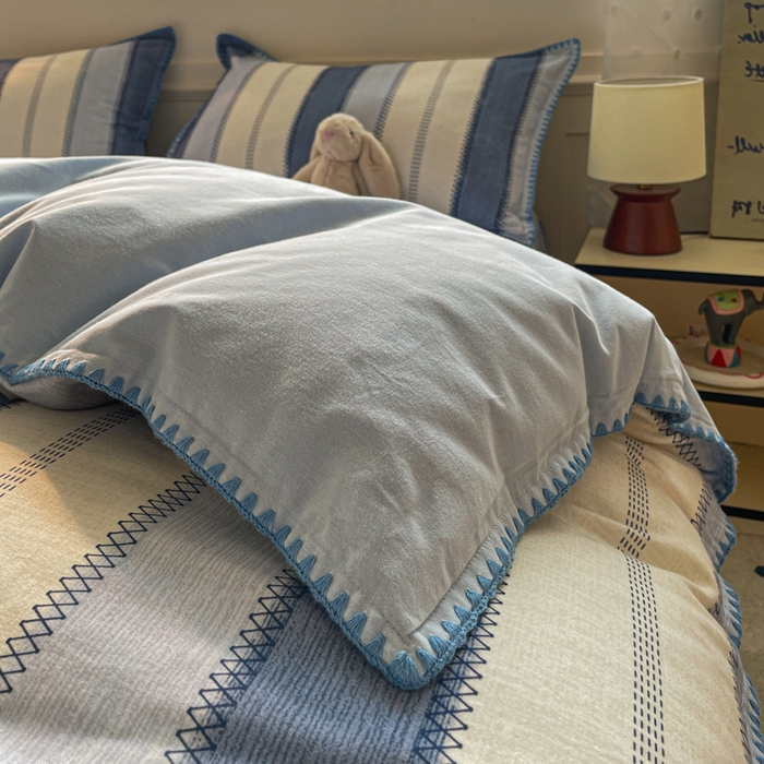 91家纺网 家纺一手货源 找家纺 如一 2025新款加厚全棉磨毛三角针四件套 韵律-蓝