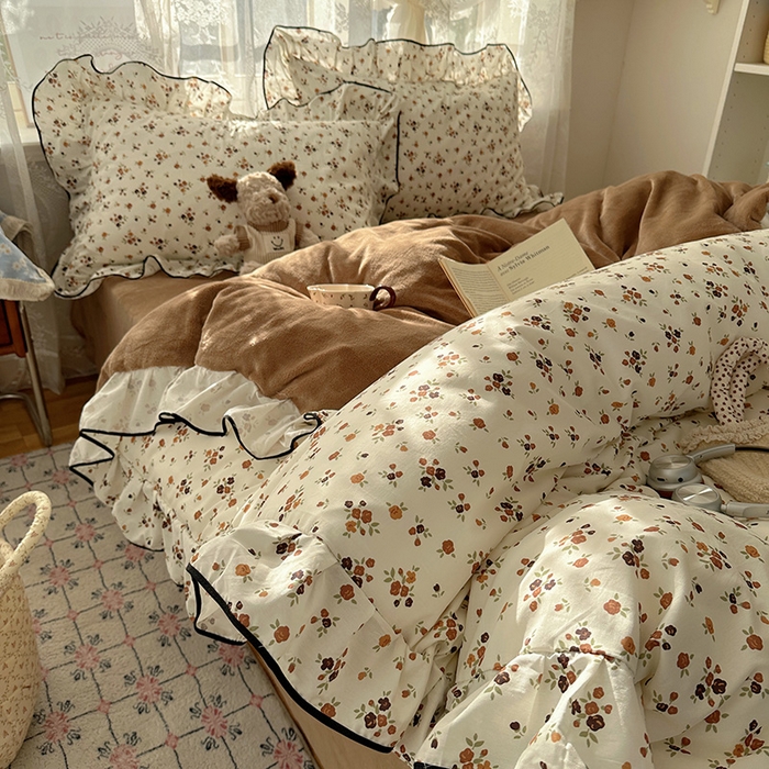 91家纺网 家纺一手货源 找家纺 （总）桃子家居 2025新款A类纯棉数码印花法式碎花棉加绒韩版花边碎花加厚牛奶绒四件套