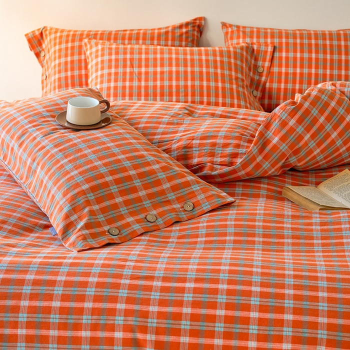 91家纺网 家纺一手货源 找家纺 贝尔 PELLHOME 全棉纽扣色织水洗棉格子四件套（可抖音代发） 梦田-桔