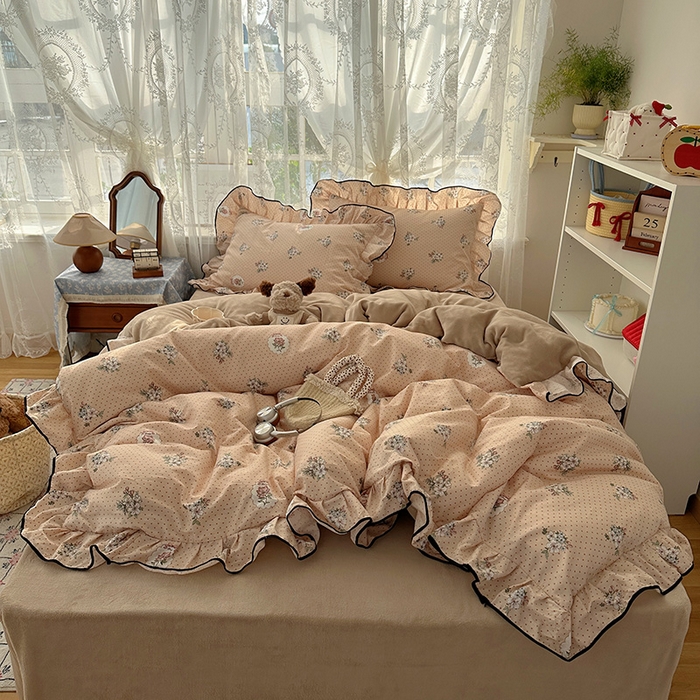 91家纺网 家纺一手货源 找家纺 （总）桃子家居 2025新款A类纯棉数码印花法式碎花棉加绒韩版花边碎花加厚牛奶绒四件套