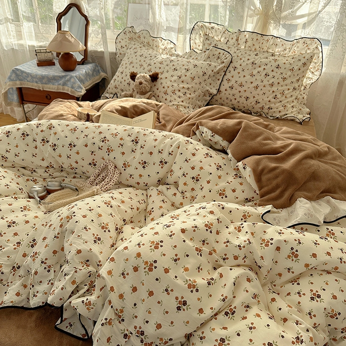 91家纺网 家纺一手货源 找家纺 桃子家居 2025新款A类纯棉数码印花法式碎花棉加绒韩版花边碎花加厚牛奶绒四件套 棉加绒-花边繁花似锦