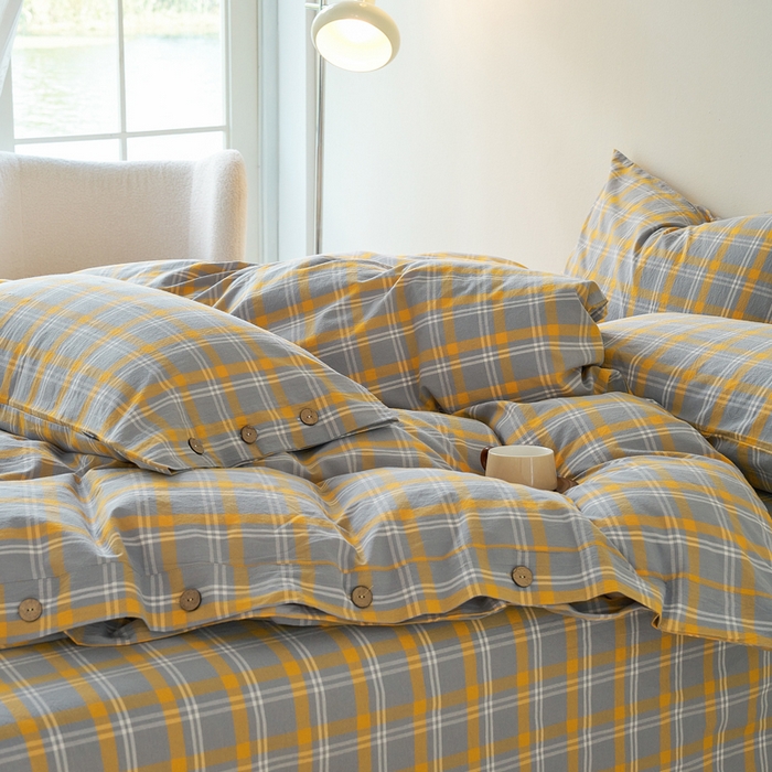 91家纺网 家纺一手货源 找家纺 贝尔 PELLHOME 全棉纽扣色织水洗棉格子四件套（可抖音代发） 泊雅-黄