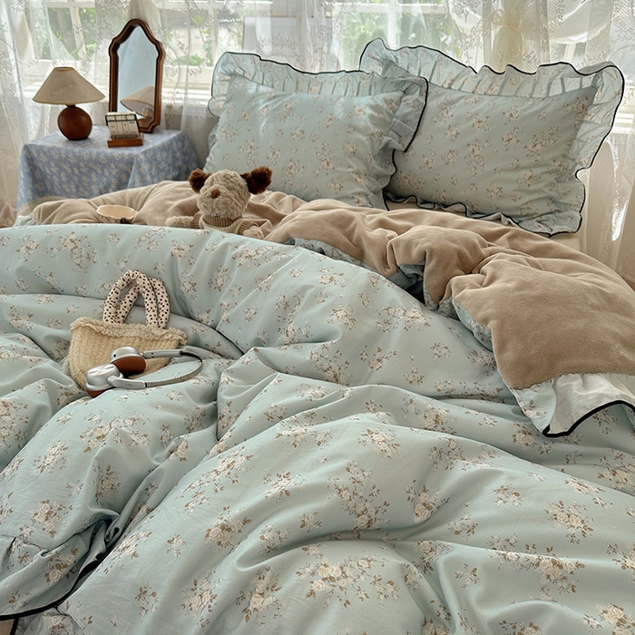 91家纺网 家纺一手货源 找家纺 桃子家居 2025新款A类纯棉数码印花法式碎花棉加绒韩版花边碎花加厚牛奶绒四件套 棉加绒-花边芳华