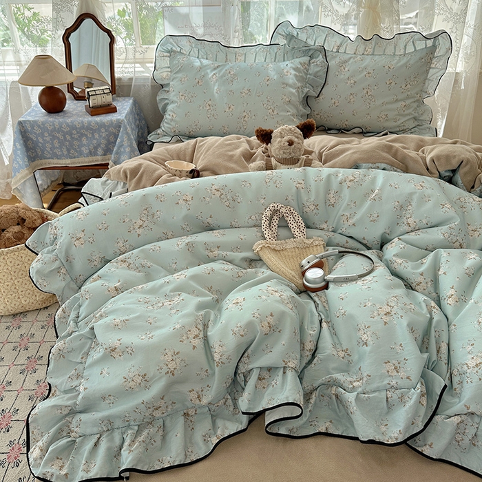 91家纺网 家纺一手货源 找家纺 桃子家居 2025新款A类纯棉数码印花法式碎花棉加绒韩版花边碎花加厚牛奶绒四件套 棉加绒-花边芳华