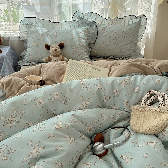 91家纺网 家纺一手货源 找家纺 桃子家居 2025新款A类纯棉数码印花法式碎花棉加绒韩版花边碎花加厚牛奶绒四件套 棉加绒-花边芳华