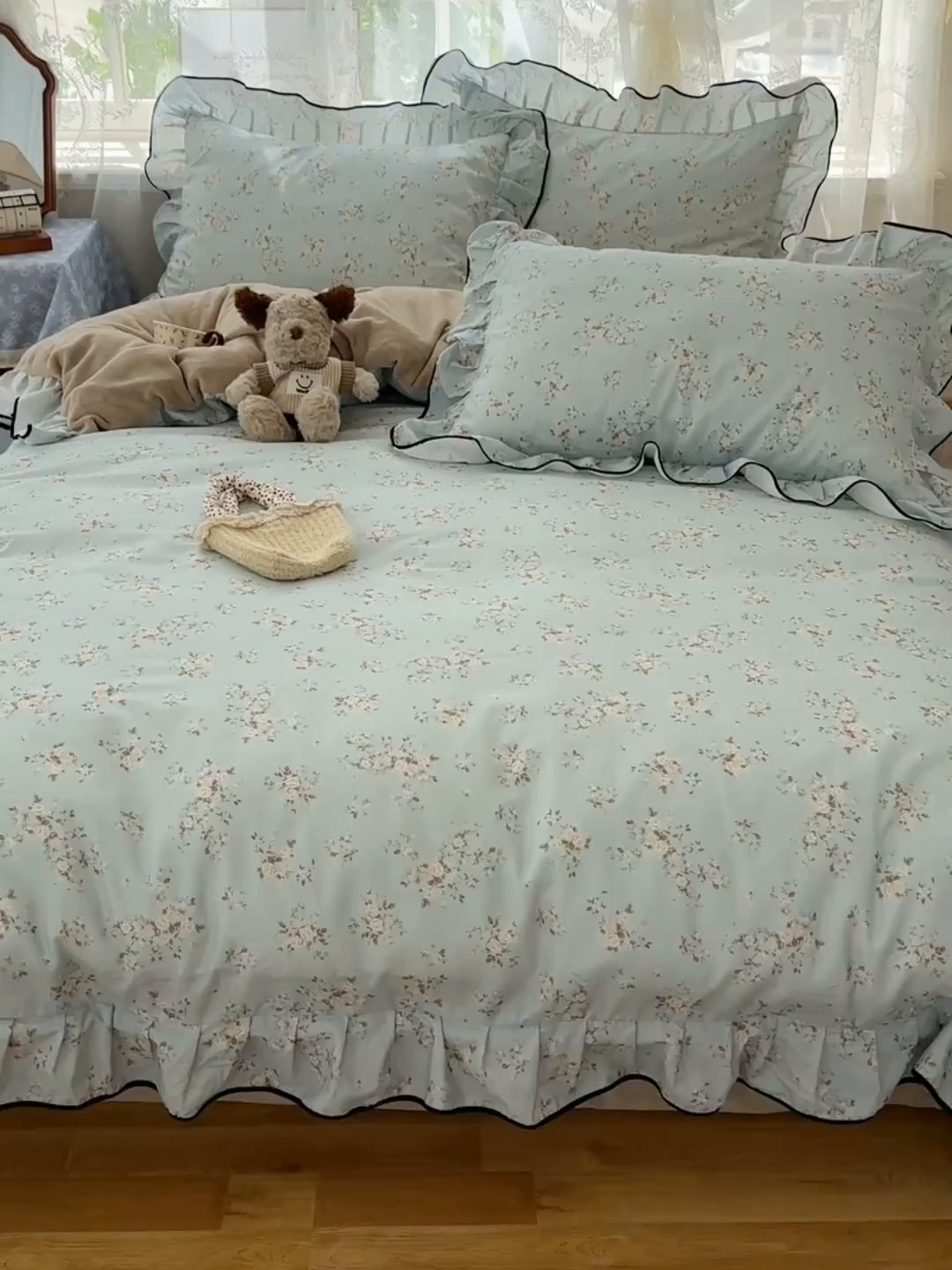 91家纺网 家纺一手货源 找家纺 桃子家居 2025新款A类纯棉数码印花法式碎花棉加绒韩版花边碎花加厚牛奶绒四件套 棉加绒-花边芳华
