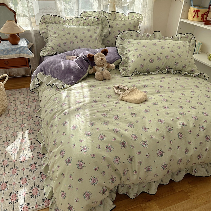 91家纺网 家纺一手货源 找家纺 桃子家居 2025新款A类纯棉数码印花法式碎花棉加绒韩版花边碎花加厚牛奶绒四件套 棉加绒-花边浮影