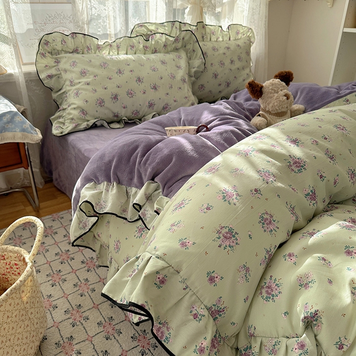 91家纺网 家纺一手货源 找家纺 桃子家居 2025新款A类纯棉数码印花法式碎花棉加绒韩版花边碎花加厚牛奶绒四件套 棉加绒-花边浮影