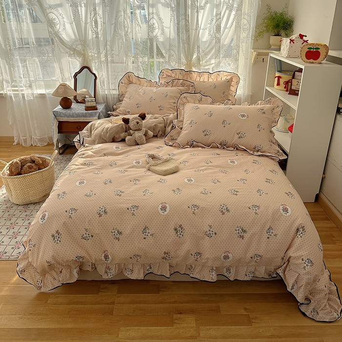 91家纺网 家纺一手货源 找家纺 桃子家居 2025新款A类纯棉数码印花法式碎花棉加绒韩版花边碎花加厚牛奶绒四件套 棉加绒-花边海德花园