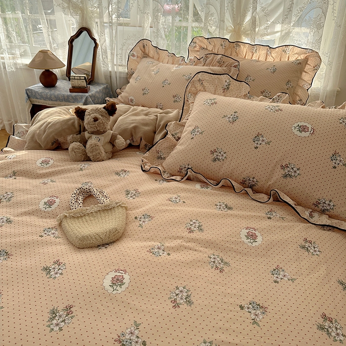 91家纺网 家纺一手货源 找家纺 桃子家居 2025新款A类纯棉数码印花法式碎花棉加绒韩版花边碎花加厚牛奶绒四件套 棉加绒-花边海德花园
