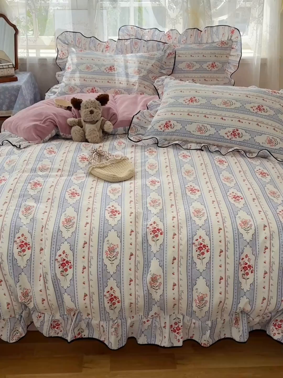 91家纺网 家纺一手货源 找家纺 桃子家居 2025新款A类纯棉数码印花法式碎花棉加绒韩版花边碎花加厚牛奶绒四件套 棉加绒-花边花城秘境