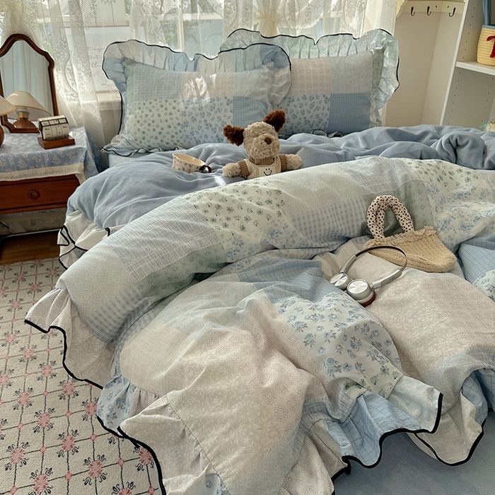 91家纺网 家纺一手货源 找家纺 桃子家居 2025新款A类纯棉数码印花法式碎花棉加绒韩版花边碎花加厚牛奶绒四件套 棉加绒-花边花栖礼蓝