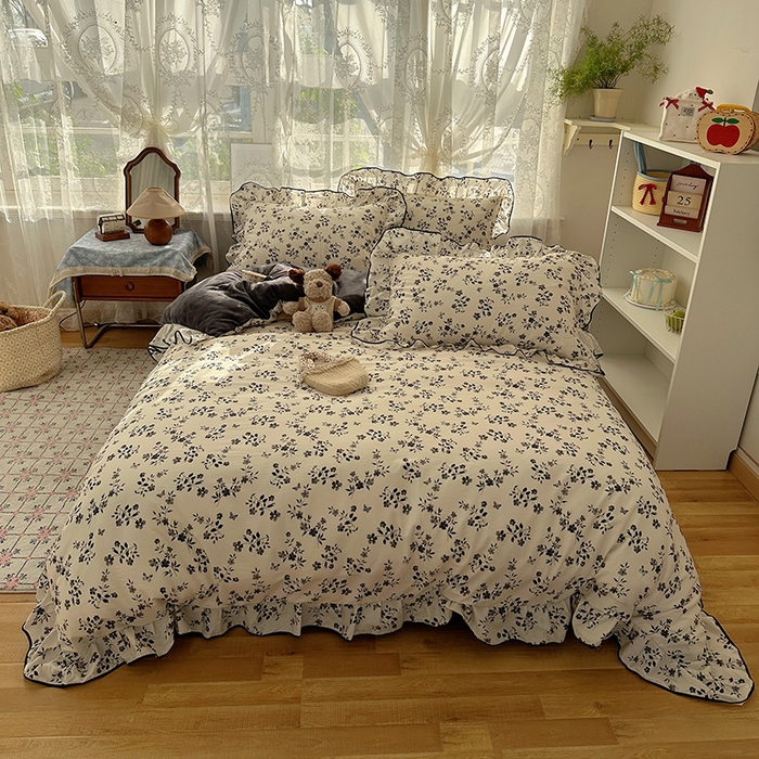 91家纺网 家纺一手货源 找家纺 桃子家居 2025新款A类纯棉数码印花法式碎花棉加绒韩版花边碎花加厚牛奶绒四件套 棉加绒-花边楼兰梦