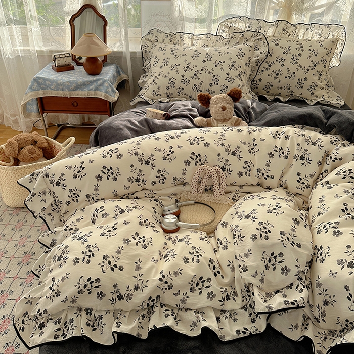 91家纺网 家纺一手货源 找家纺 桃子家居 2025新款A类纯棉数码印花法式碎花棉加绒韩版花边碎花加厚牛奶绒四件套 棉加绒-花边楼兰梦