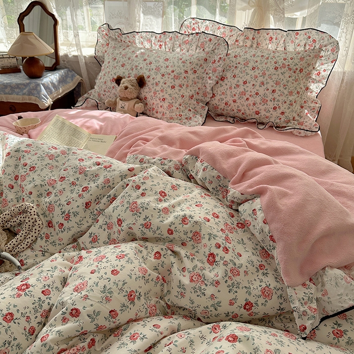 91家纺网 家纺一手货源 找家纺 桃子家居 2025新款A类纯棉数码印花法式碎花棉加绒韩版花边碎花加厚牛奶绒四件套 棉加绒-花边茉拉