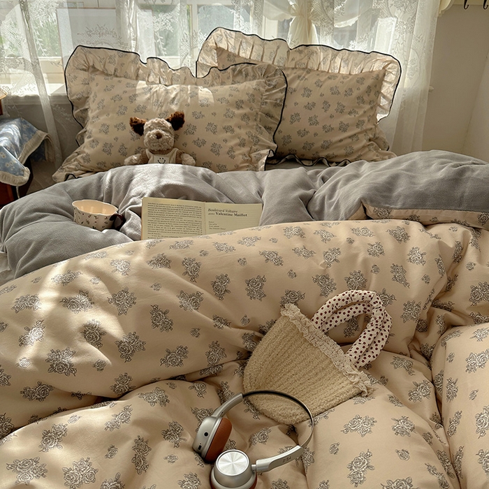 91家纺网 家纺一手货源 找家纺 桃子家居 2025新款A类纯棉数码印花法式碎花棉加绒韩版花边碎花加厚牛奶绒四件套 棉加绒-花边清香