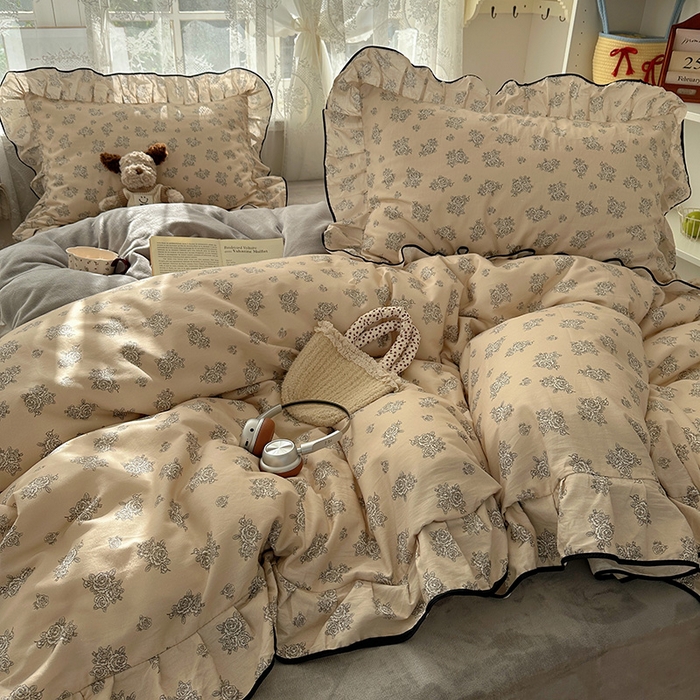 91家纺网 家纺一手货源 找家纺 桃子家居 2025新款A类纯棉数码印花法式碎花棉加绒韩版花边碎花加厚牛奶绒四件套 棉加绒-花边清香