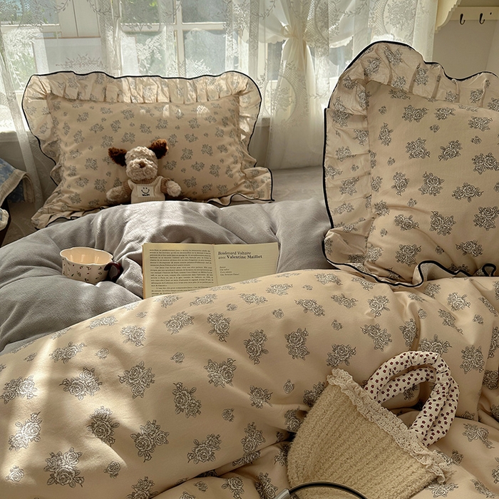 91家纺网 家纺一手货源 找家纺 桃子家居 2025新款A类纯棉数码印花法式碎花棉加绒韩版花边碎花加厚牛奶绒四件套 棉加绒-花边清香