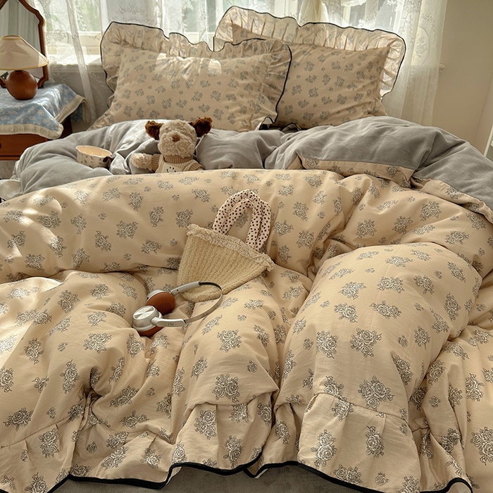 91家纺网 家纺一手货源 找家纺 桃子家居 2025新款A类纯棉数码印花法式碎花棉加绒韩版花边碎花加厚牛奶绒四件套 棉加绒-花边清香