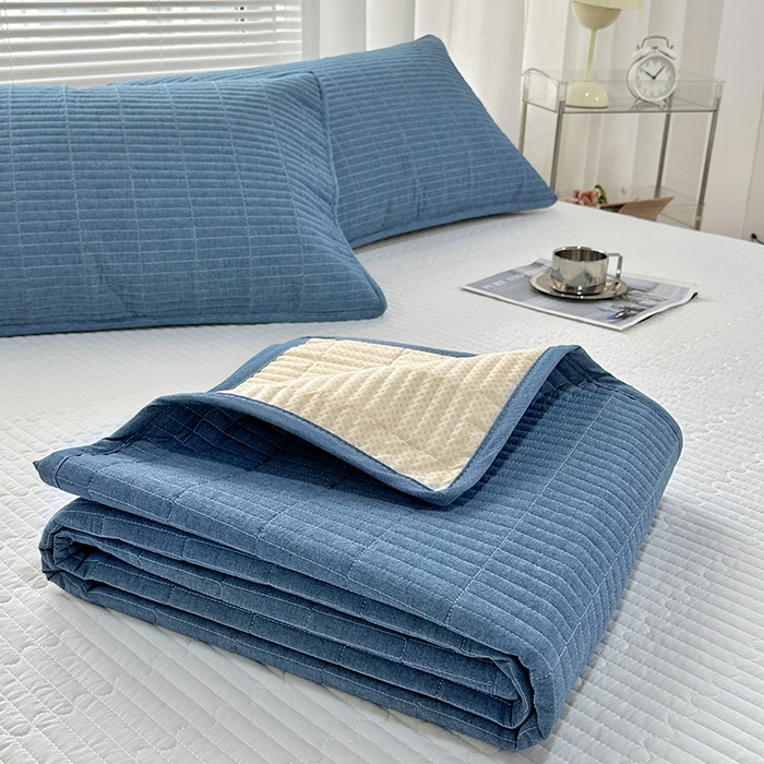 91家纺网 家纺一手货源 找家纺 拾小柒 2025新款全棉色织水洗棉防水隔尿床护垫床盖 牛仔蓝