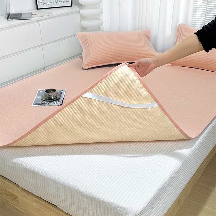 91家纺网 家纺一手货源 找家纺 拾小柒 2025新款全棉色织水洗棉防水隔尿床护垫床盖 粉玉色